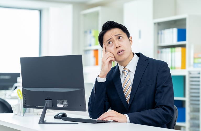 姫路市でデスクを処分するなら？不用品回収業者の料金相場とおすすめ方法